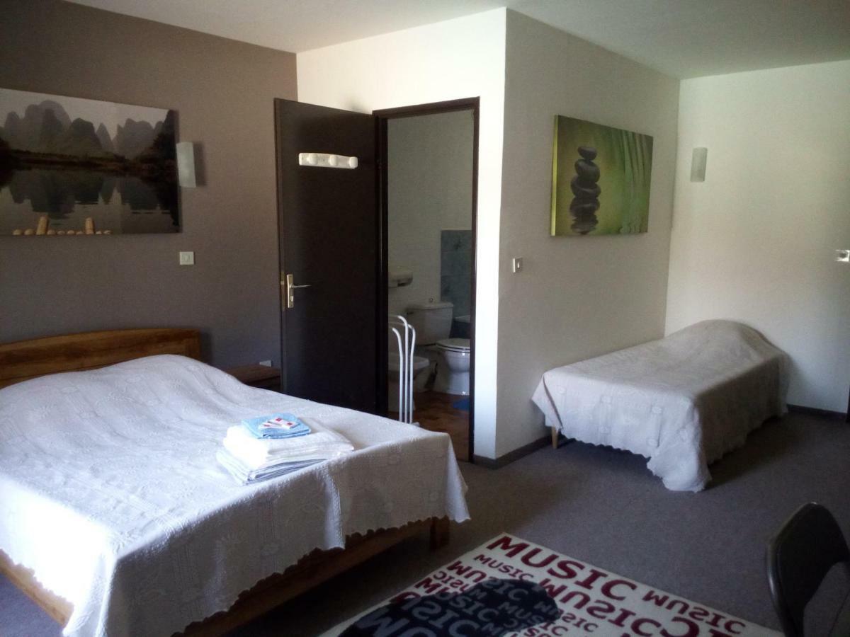 Bed and Breakfast Mas Du Colombier Сент-Андре-лез-Альп Экстерьер фото